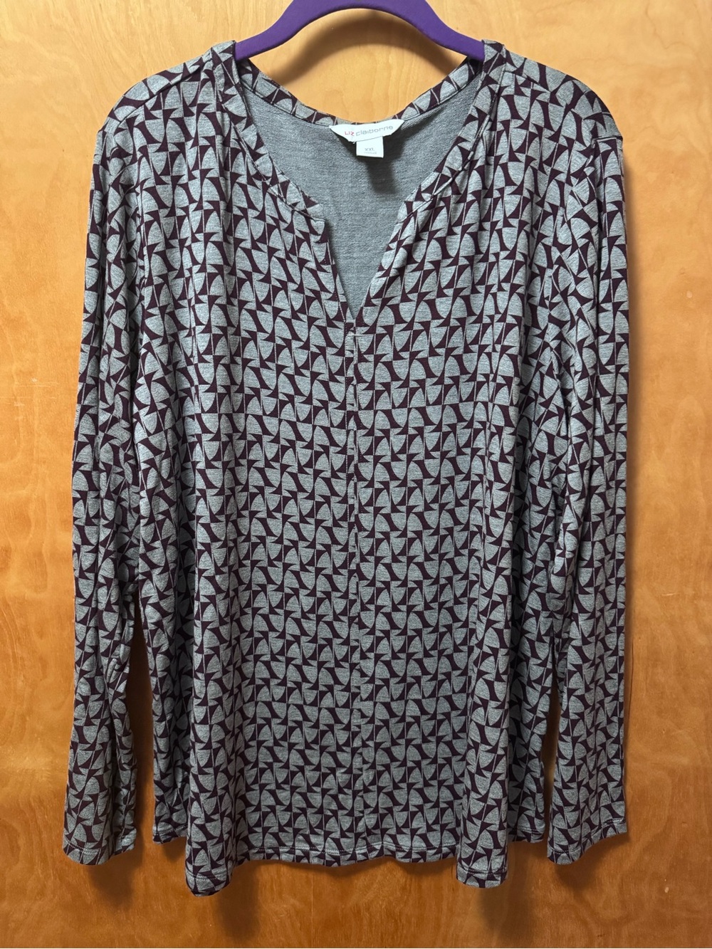 Liz Claiborne Men's Burgundy and Gray Geometric Long-Sleeve V-Neck Shirt